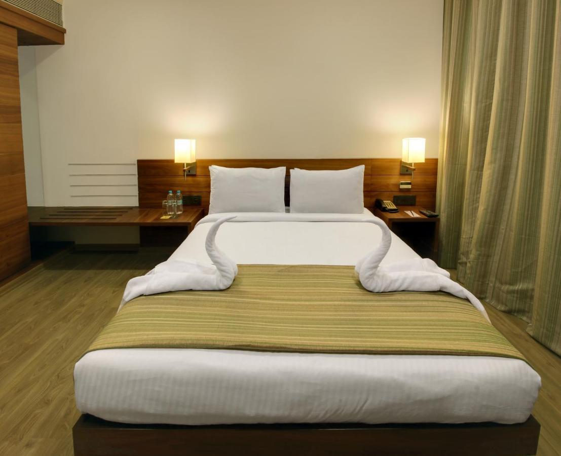 Temple Tree Hotel Shirdi Dış mekan fotoğraf
