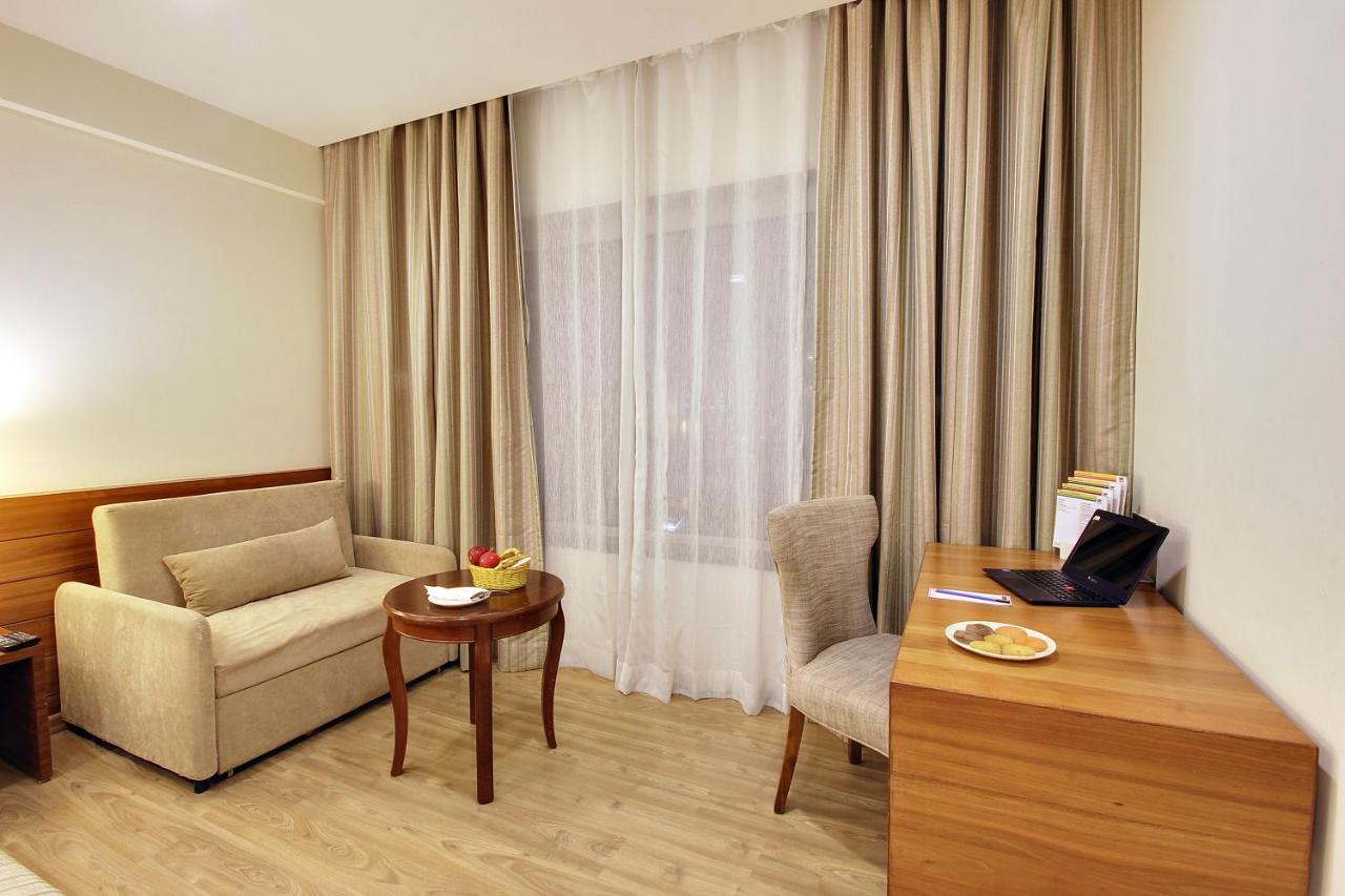 Temple Tree Hotel Shirdi Dış mekan fotoğraf
