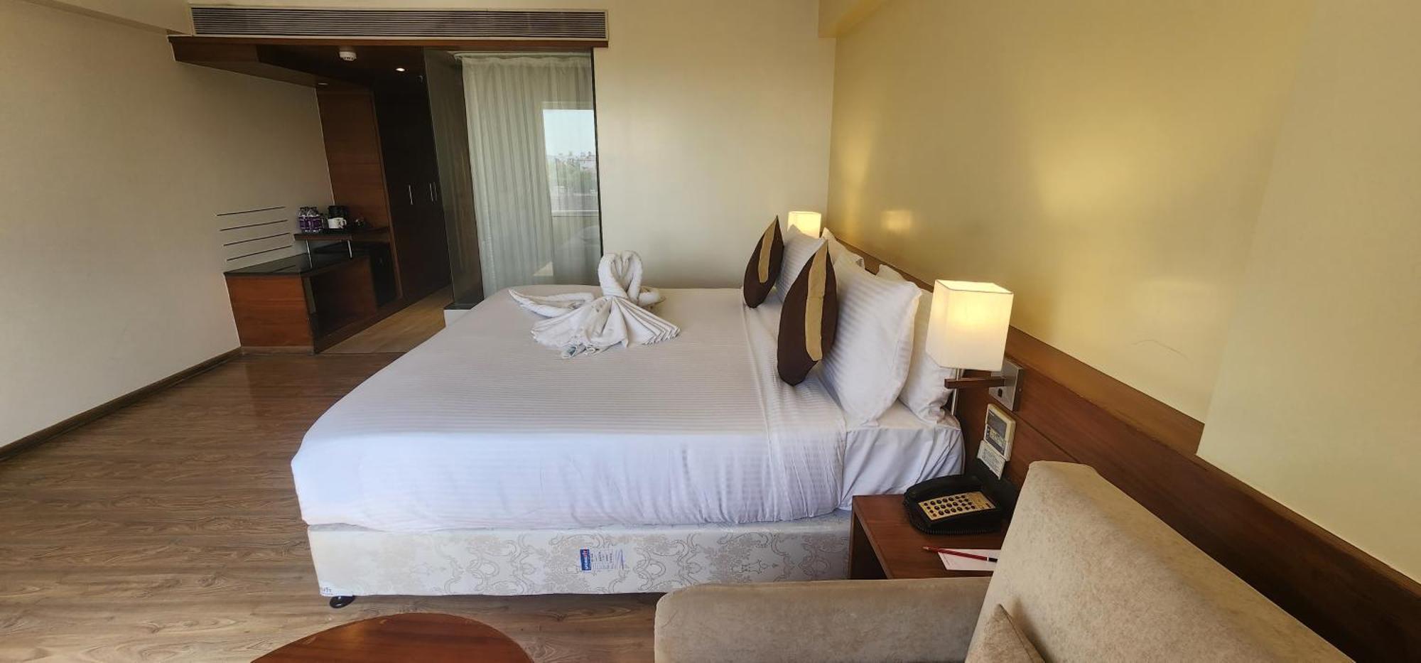 Temple Tree Hotel Shirdi Dış mekan fotoğraf
